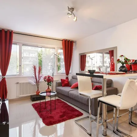 Au Nom De La Rose - Casa Vostra - Caution 800 Eur & Id Requises -