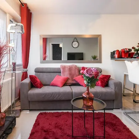 Lejlighed Au Nom De La Rose - Casa Vostra - Caution 800 Eur & Id Requises - *